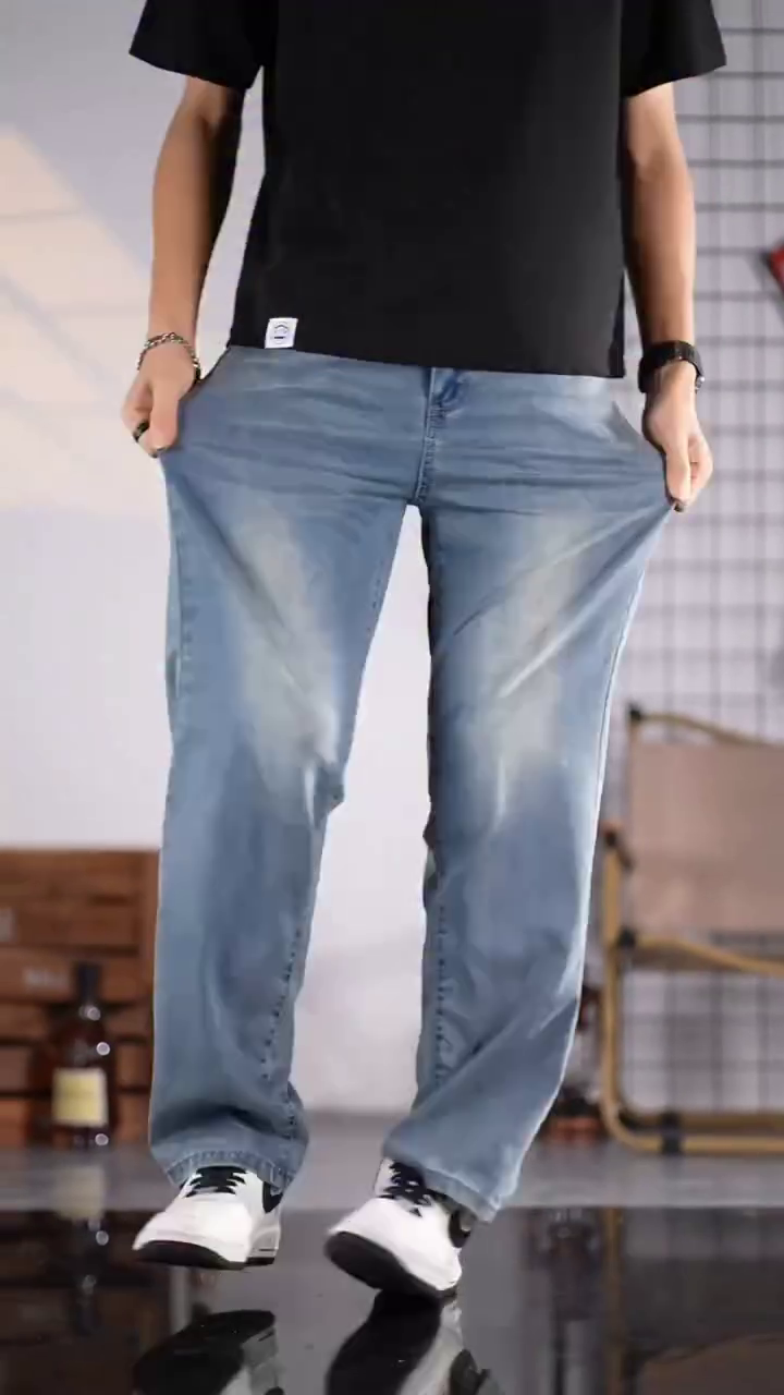 Men’s Classic Straight Fit Denim Jeans - Image 2