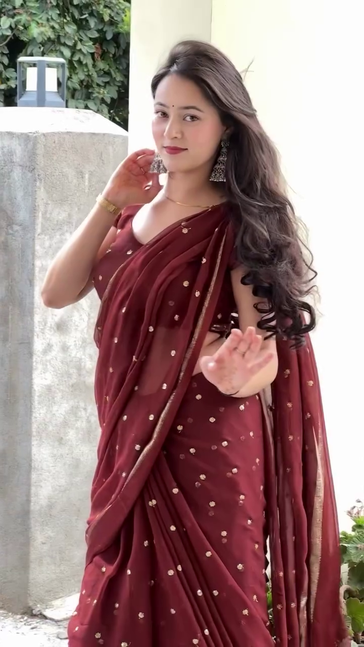 Women's Banarasi Silk Woven Saree - Image 4